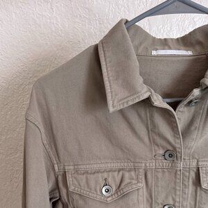 uniqlo / denim jacket / tan